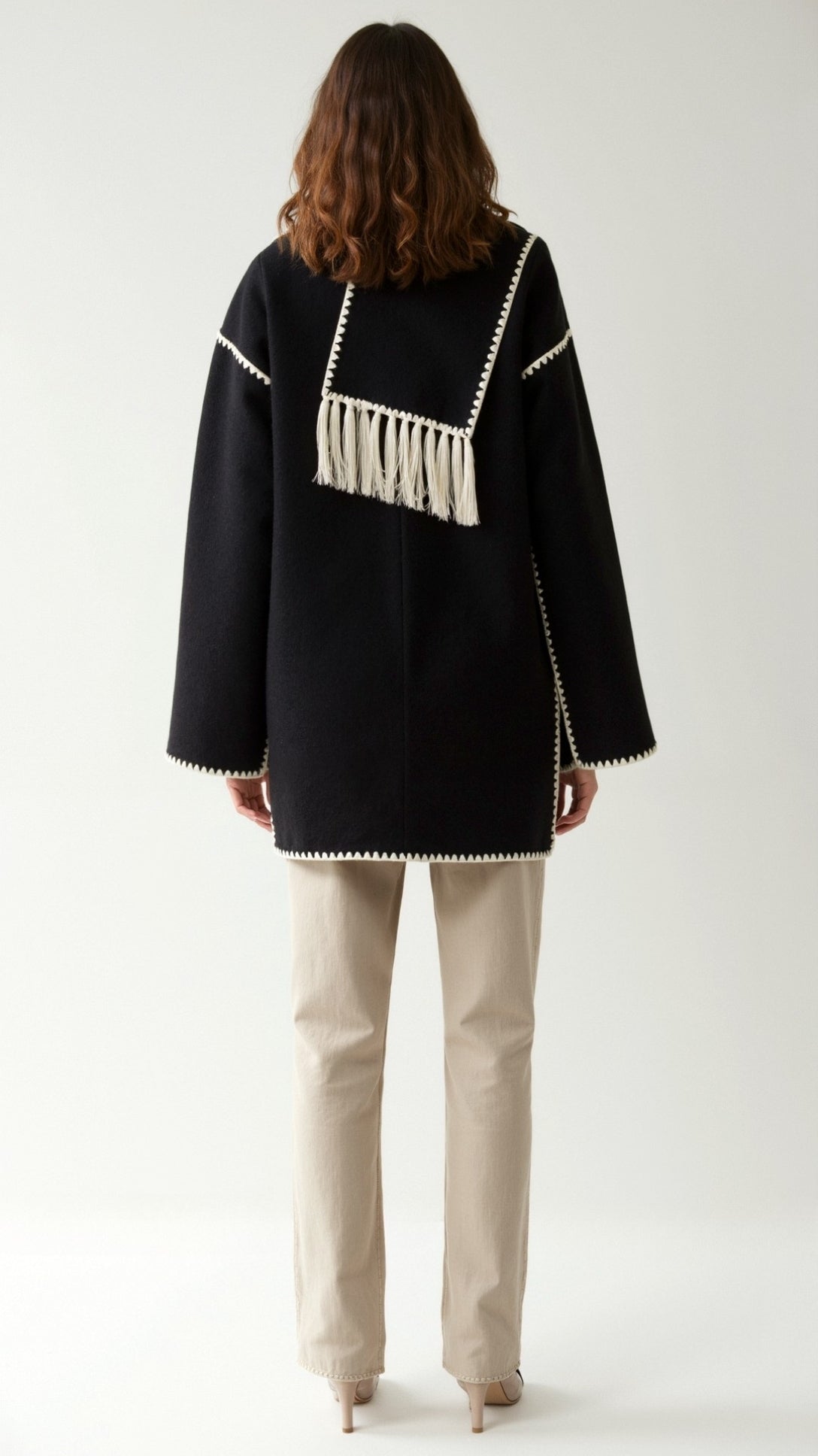 Catherine | Schaljacke im Wickeldesign mit Modischen Kontrastbesätzen 6