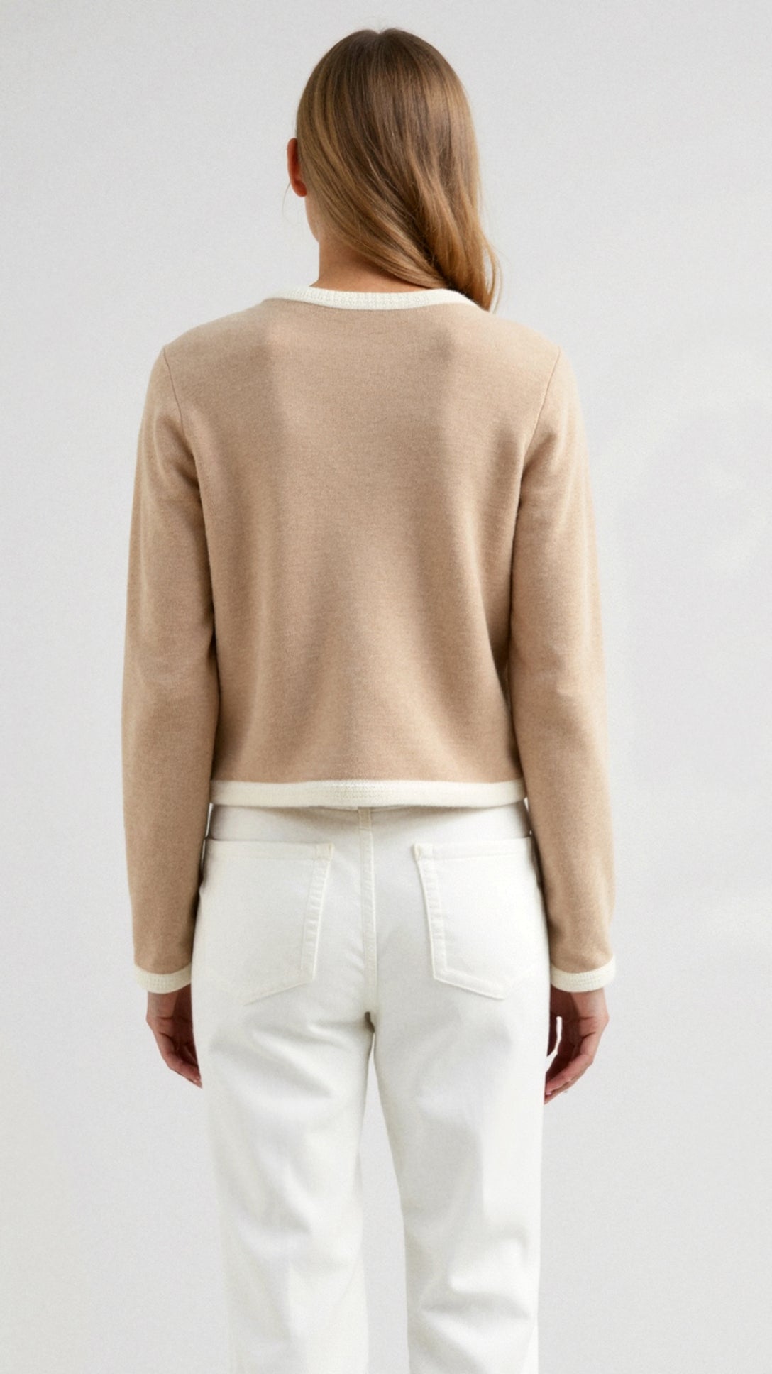 Eleganter Damen Strickcardigan mit Kontrastdetails – Maßgeschneiderter Strick Cardigan für Stil und Komfort 1